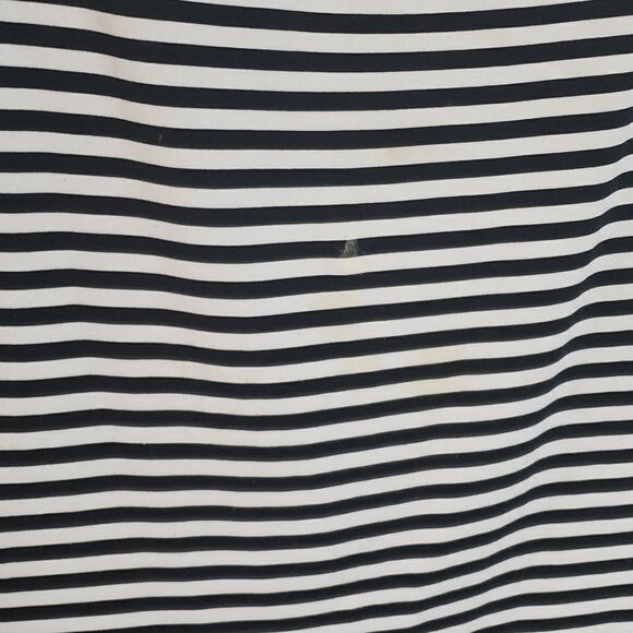 Chicos Top  - Picture 3 of 9